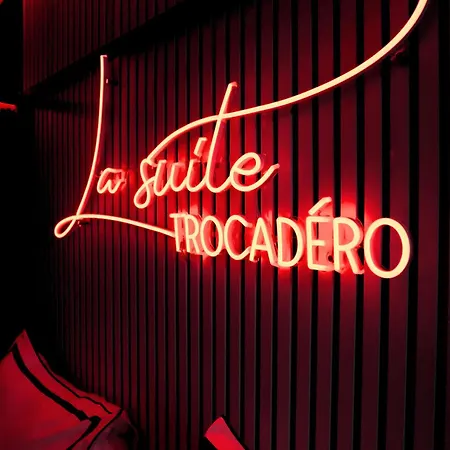 La Trocadéro - Jacuzzi Privatif